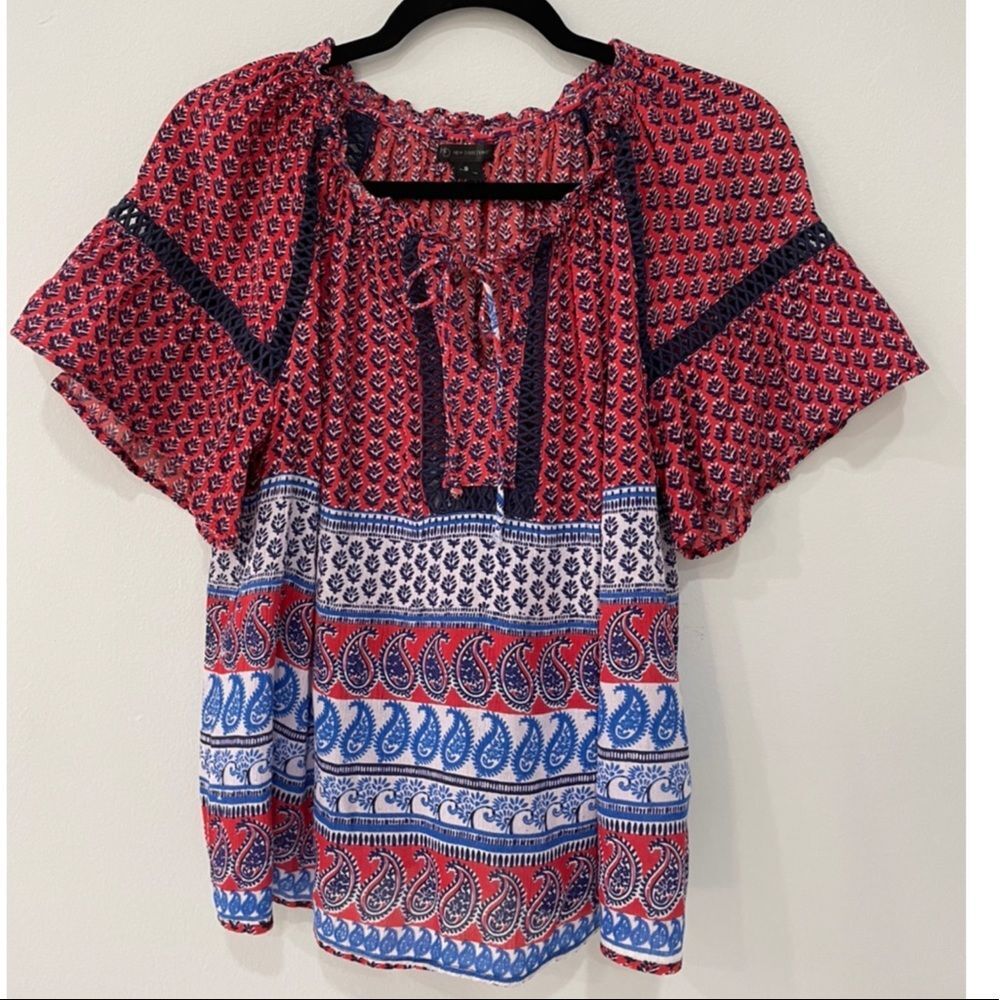 New Directions Paisley Smocked Flutter Short Sleeve Blouse Size Small.